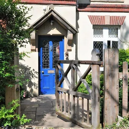 Hollins And Old Workshop