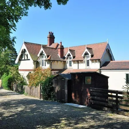 Hollins And Old Workshop *